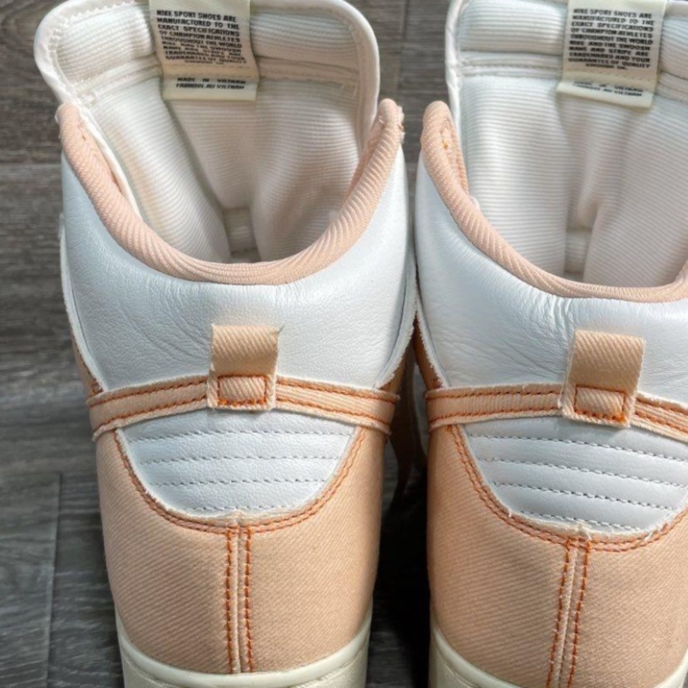 Nike Women’s High Dunk Artic Orange - new without box - Picture 2 of 5